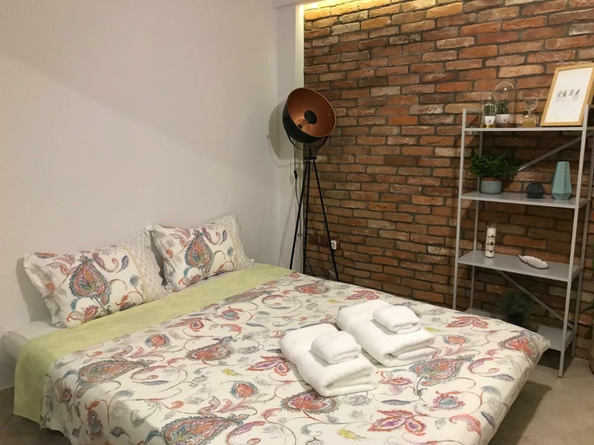 C&C Apartments أليكسانثيربوليس المظهر الخارجي الصورة